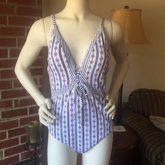 Jessica Simpson Lace Front bathing suit NWT - Picture 2 of 7